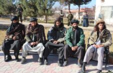 تصاویر/ پیوستن شماری از افراد طالبان در بادغیس به صفوف نیروهای امنیتی