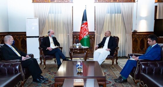 دیدار وزیر امور خارجه با شارژدافیر ایالات متحده امریکا در کابل