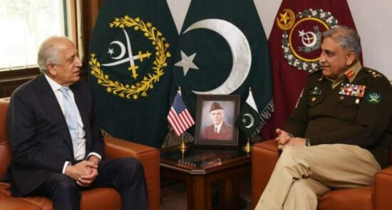 دیدار نماینده خاص امریکا در امور مصالحه افغانستان با لوی درستیز اردوی پاکستان