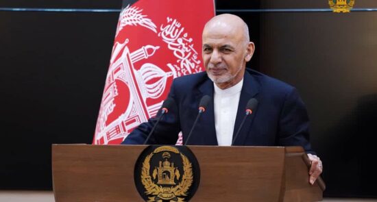 انتقاد وزیر امور خارجه امریکا از عهد شکنی رییس جمهور فراری افغانستان