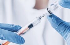آیا واکسین ضد کرونای استرازِنِکا عوارض جانبی دارد؟