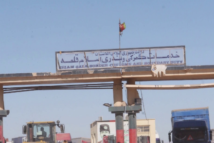 افزایش شیوع کرونا و اعمال محدودیت تردد در سرحد اسلام قلعه هرات