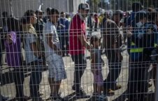 پناهجو مکزیک امریکا 226x145 - انتقاد شدید رسانه امریکایی از ورود مهاجرین غیرقانونی به ایالات متحده