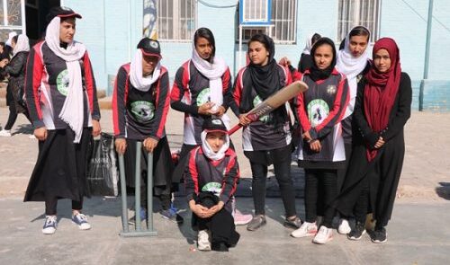 کرکت 500x295 - دیدگاه شورای بین‌المللی کرکت درباره حضور دختران افغان در بازی‌های جام جهانی