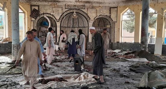 مسجد کندز داعش 550x295 - واکنش‌ها به جنایت هولناک گروه تروریستی داعش در کندز