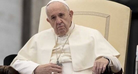پاپ 550x295 - تاکید رهبر کاتولیک‌های جهان بر حمایت از مهاجران