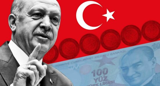 ترکیه ارز 550x295 - بحران ارزی در ترکیه هزاران نفر را به خیابان‌ها کشاند
