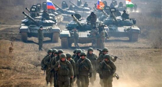 روسیه اردو ملی 550x295 - جنگ روسیه در اوکراین چه تاثیری بر اقتصاد افغانستان گذاشته است؟