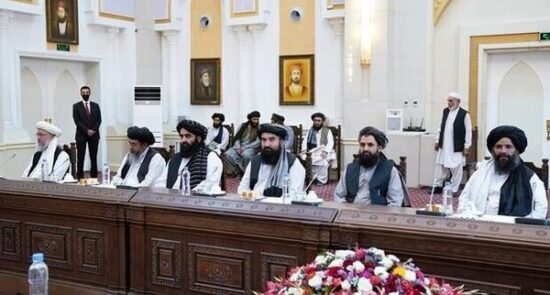طالبان 2 550x295 - پیام وزیر داخله دولت پیشین درباره عوام فریبی کابینه حکومت طالبان