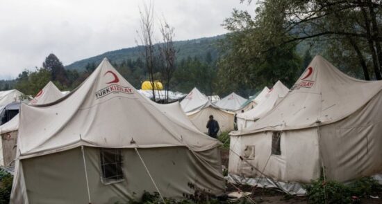 کمپ‌ 550x295 - تاجکستان از ساخت کمپ‌های موقت برای مهاجرین افغان خبر داد