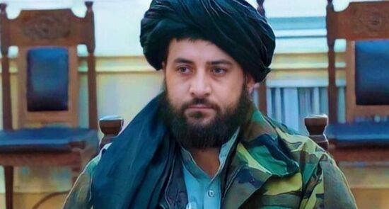 محمد یعقوب مجاهد 550x295 - دیدار سرپرست وزارت دفاع طالبان با شماری از جنرالان حکومت پیشین