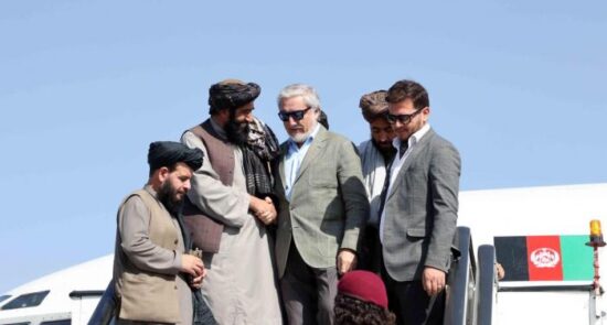 عبدالله عبدالله 550x295 - بازگشت دوباره رییس پیشین شورای عالی مصالحه ملی به کابل