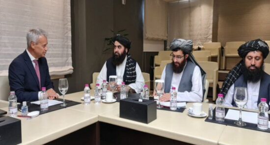 امیرخان متقی اندرس لیندمن 550x295 - دیدار وزیر خارجه طالبان با سفیر ناروی در افغانستان