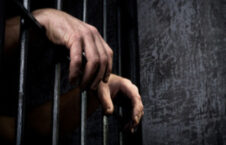 زندان 226x145 - واکنش سفیر افغانستان در اسلام‌آباد به بازداشت باشنده گان افغان در پاکستان