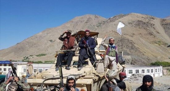 طالبان پنجشیر 550x295 - اعلامیه عفو بین‌الملل درباره نقض گسترده حقوق بشر توسط اعضای طالبان
