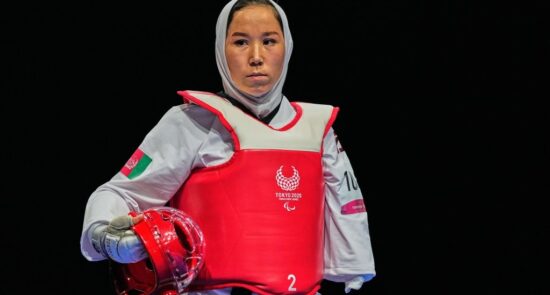 کسب سهمیه پارالمپیک پاریس توسط بانوی ورزشکار افغان