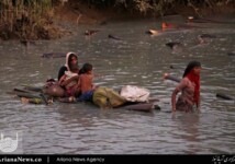 لحظات وحشتناک عبور مسلمانان روهینگیا از رودخانه (14)