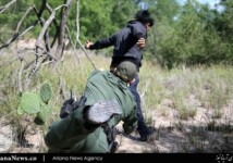 دستگیری مهاجران غیرقانونی در سرحد امریکا (7)
