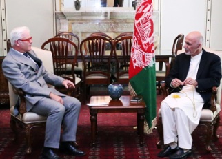 دیدار رئیس جمهور احمدزی با وزیر انکشاف بین‌المللی بریتانیا