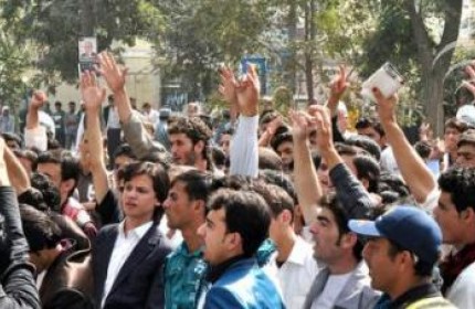 تظاهرات ده ها تن از مردم در ولایت هرات