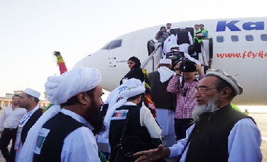 بازگشت اولین پرواز انتقال حجاج افغان از جده به کابل