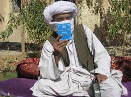 دستگیر شدن یک قوماندان طالبان در لغمان