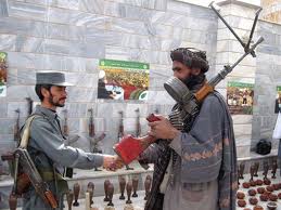 پیوستن یازده تن از طالبان مسلح به پروسه صلح در ننگرهار